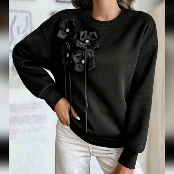 Women Autumn Solid Color 3D Floral Decor Crew Neck Long Sleeve Casual Sweatshirt - Picture 4 of 4
